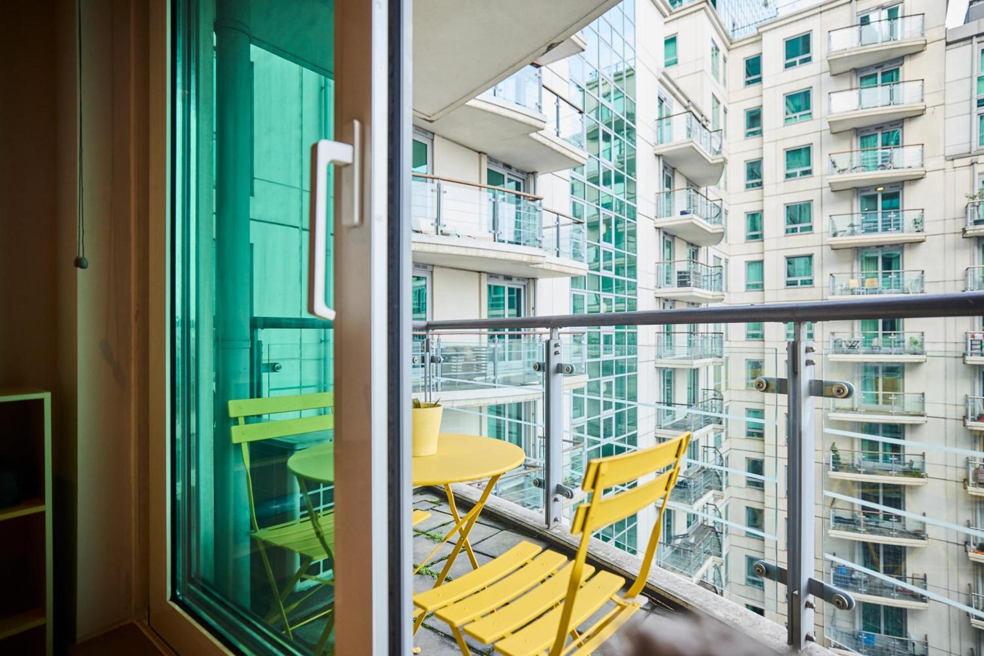 The Vauxhall Hideout - Comfy 2Bdr Flat With Balcony Лондон Экстерьер фото